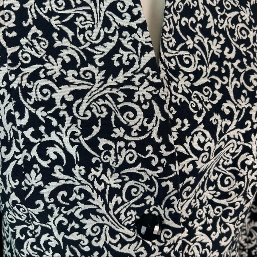 Alfred Dunner Womens Jacket Coat Metallic Black Floral Buttons Petites 12P - Picture 3 of 9